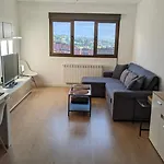 Apartamento LOS VEGA- parking privado